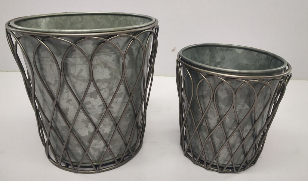 Metal Round Pot