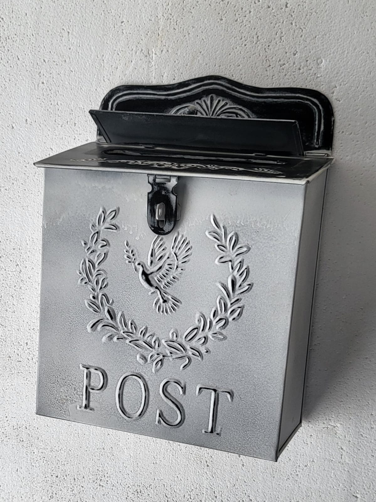 Vintage Mailbox White